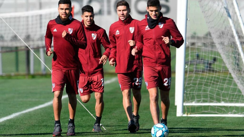 La banca de Martínez Quarta a dos históricos de River Son