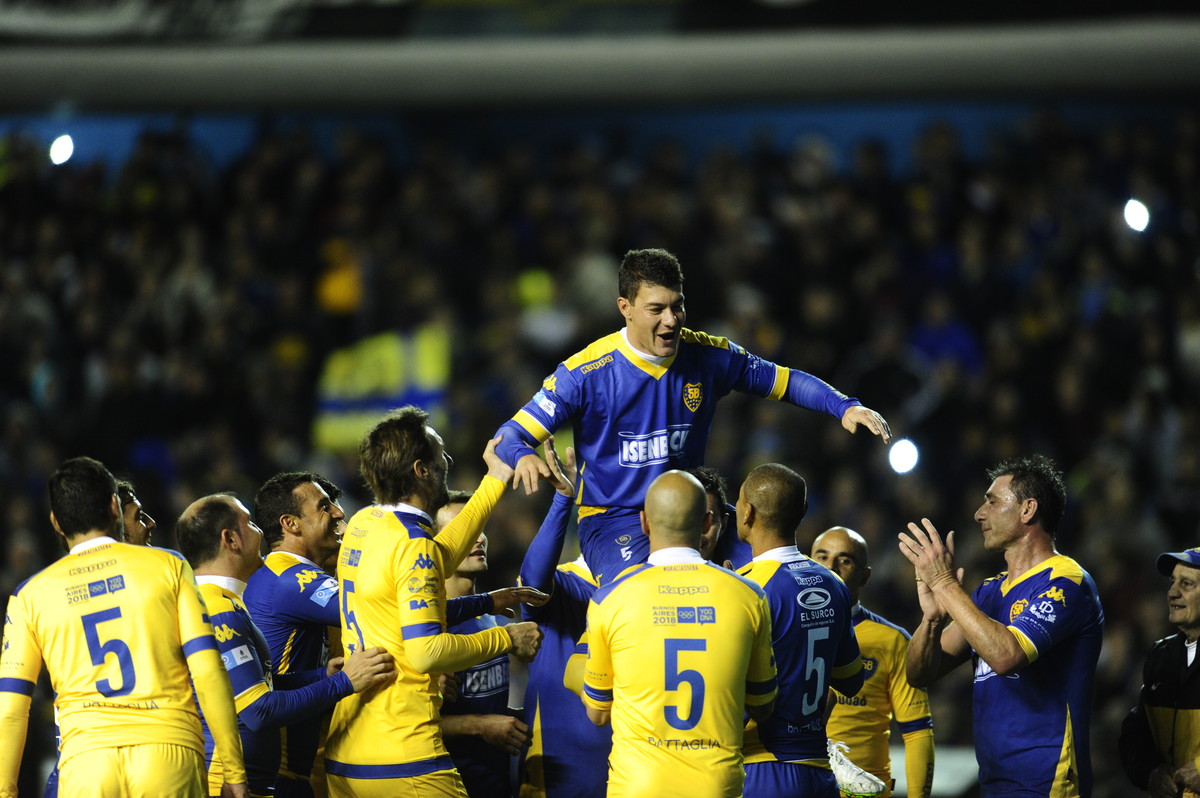 Battaglia cumple años: cinco grandes momentos del ídolo en Boca BOCA JUNIORS El Intransigente