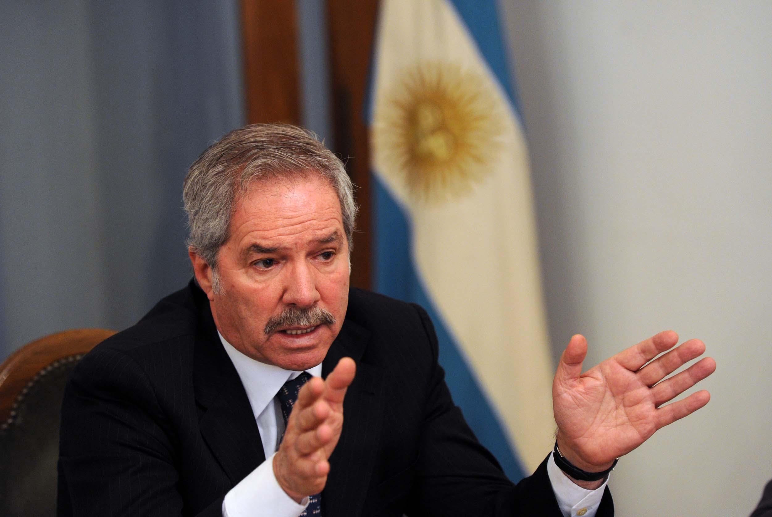 Felipe Solá