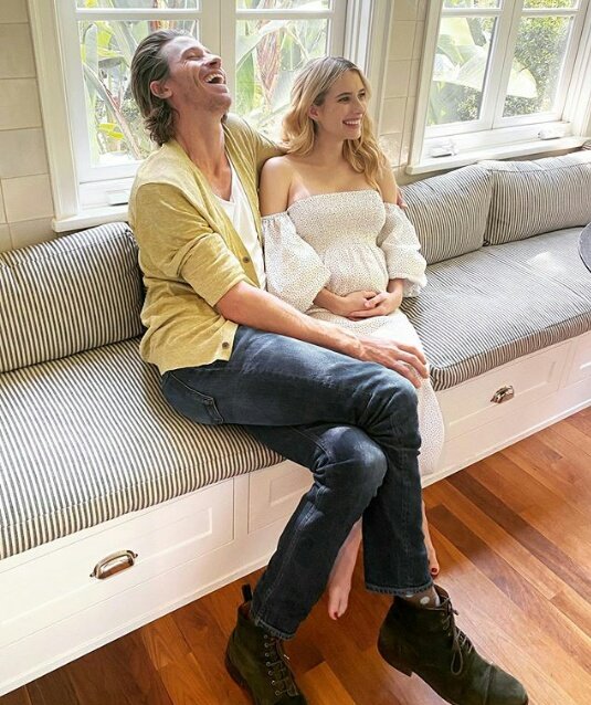 Emma Roberts embarazada