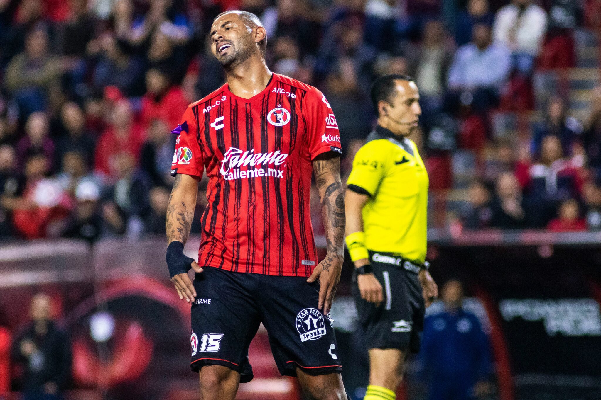 ¿Intercambio de colombianos? Boca insiste por Cardona BOCA ¿Intercambio de colombianos? Boca insiste por Cardona BOCA