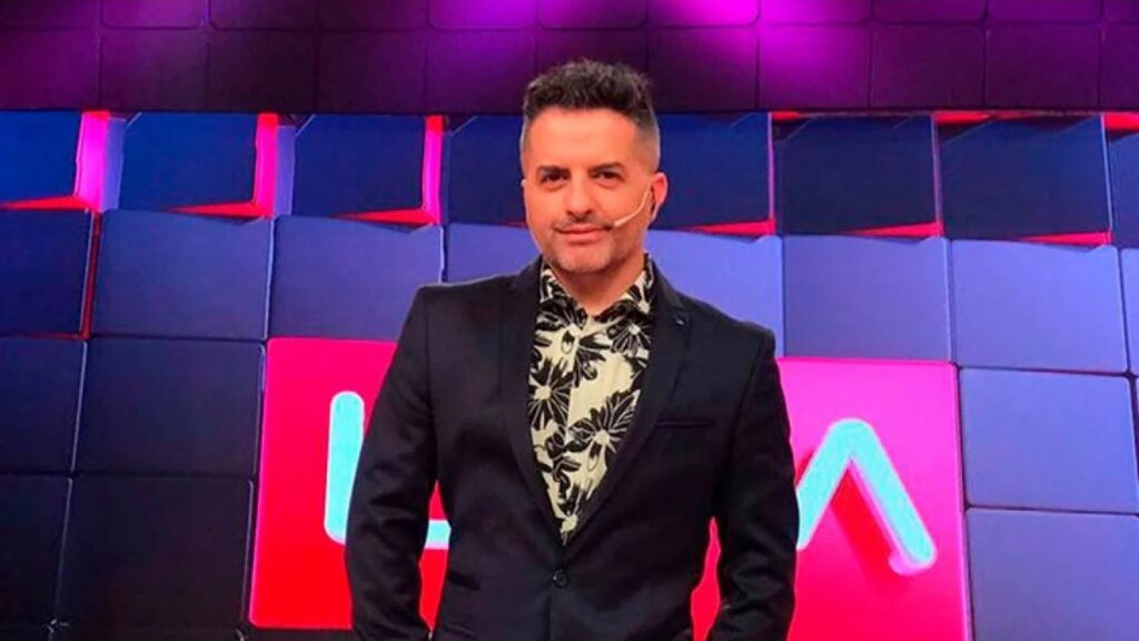 Revuelo por el enfrentamiento entre dos panelistas del ciclo de Ángel de Brito: "La copie" ESPECTÁCULO El Intransigente - Vimarsana News