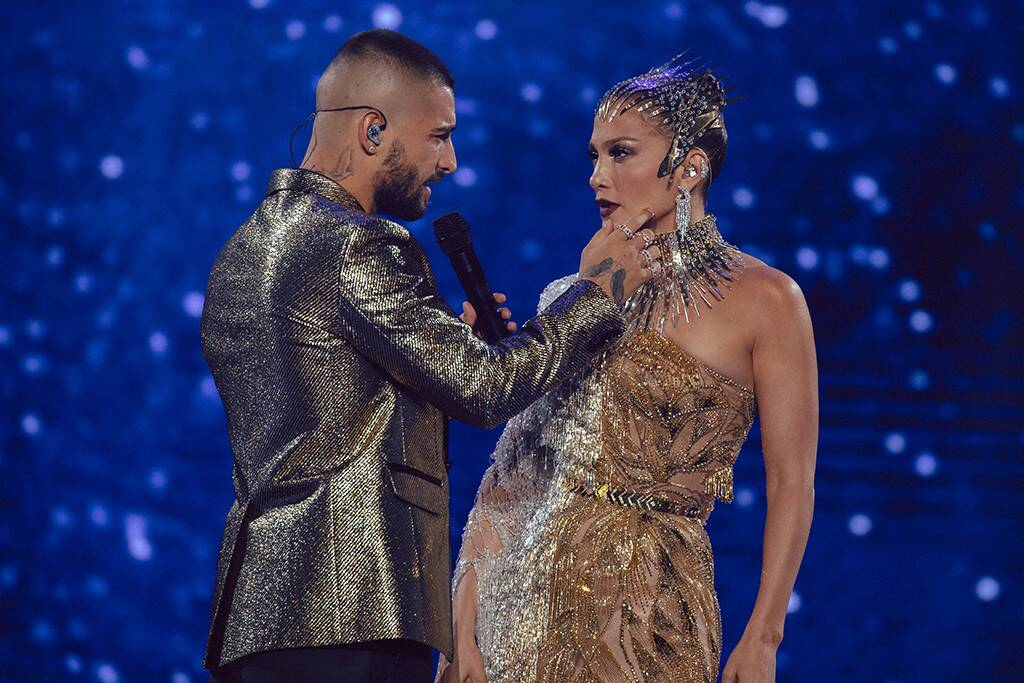 Efecto pandemia: Jennifer López y Maluma tendrán que esperar para llegar a  la gran pantalla CELEBRITIES El Intransigente