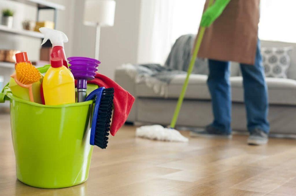 El gobierno evalúa un aumento para las empleadas domésticas SOCIEDAD El Intransigente