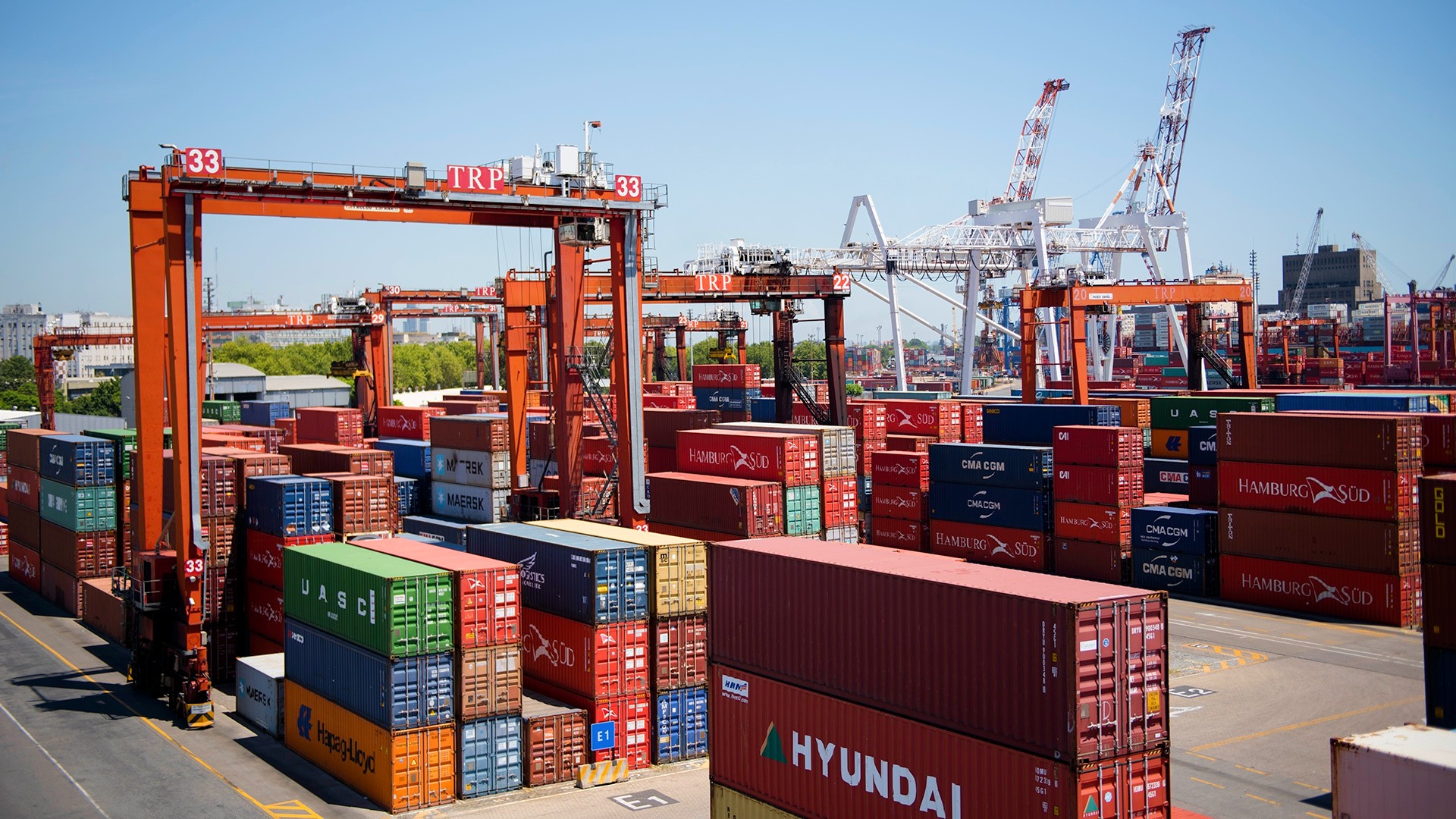 Cayeron las exportaciones y subieron las importaciones: qué sucedió con la balanza comercial, según el INDEC - El Intransigente