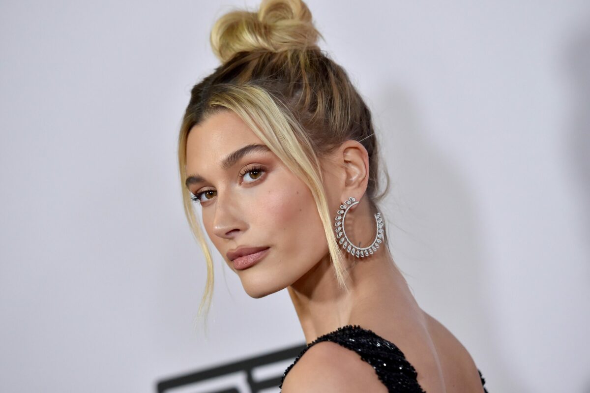 Hailey Baldwin is the victim of deplorable criticism for her appearance in Vogue CELEBRITIES The Intransigent