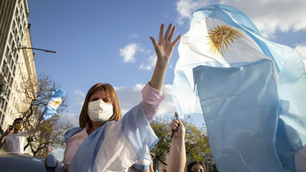 "¿Qué causa hay de Bullrich escupiendo en Olivos?": en medio del escándalo, apuntan contra la presidenta del PRO POLÍTICA El Intransigente - Vimarsana News