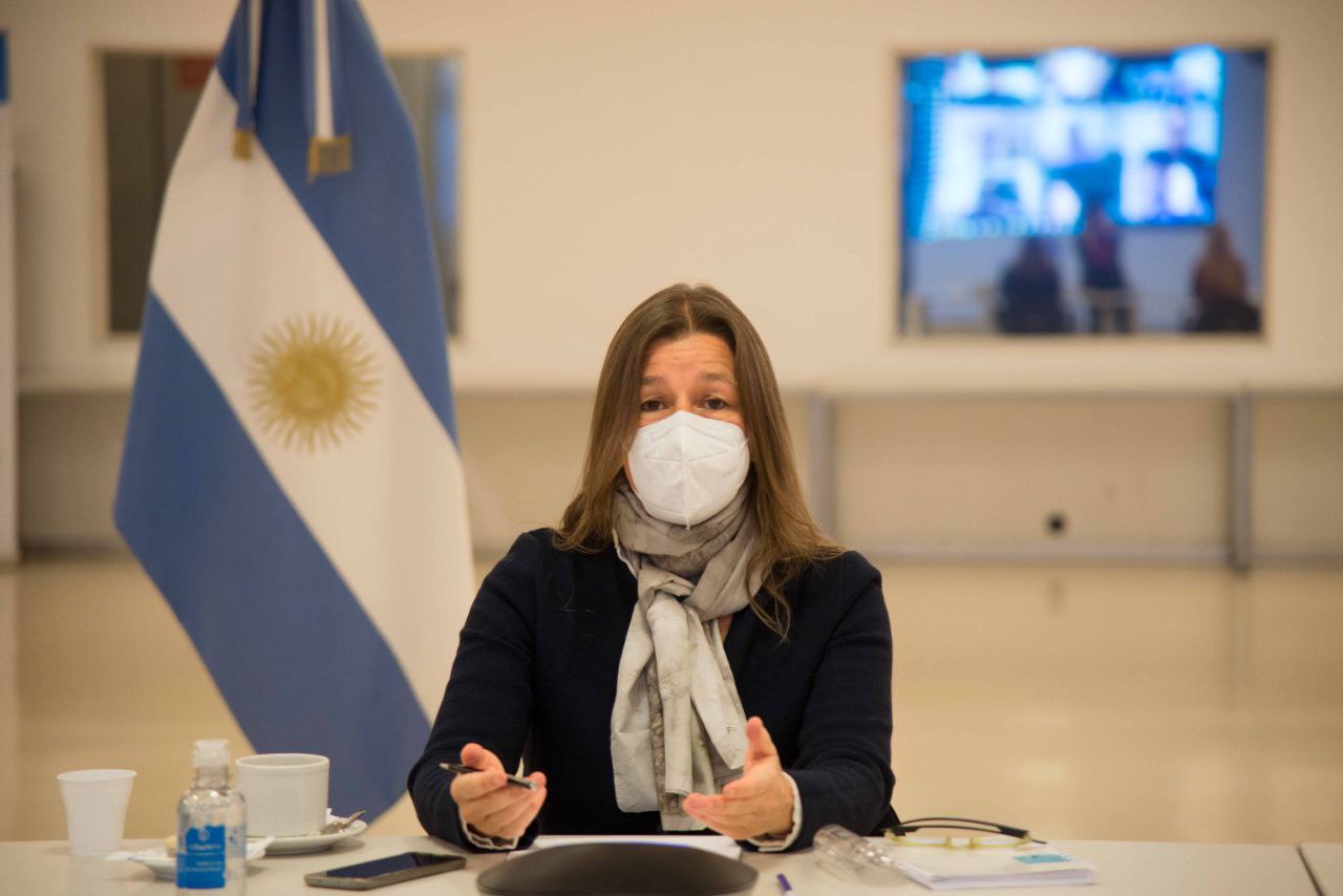 Sabina Frederic en una conferencia de prensa ratificó que los argentinos &quot;deben quedarse en casa&quot; POLÍTICA El Intransigente