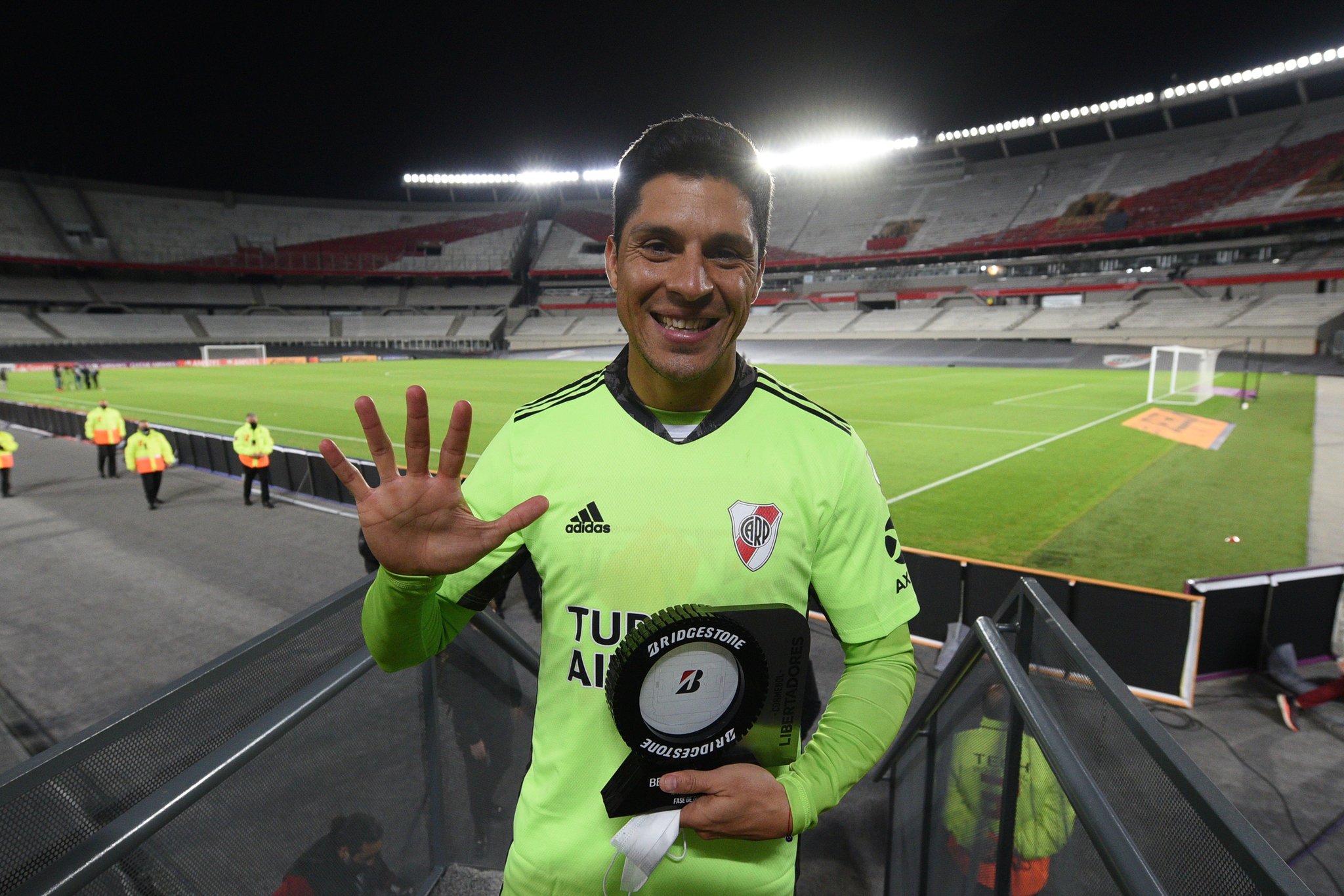 Para Jugar En Linea River Lanzo Una Carta Especial De Enzo Perez River Plate El Intransigente