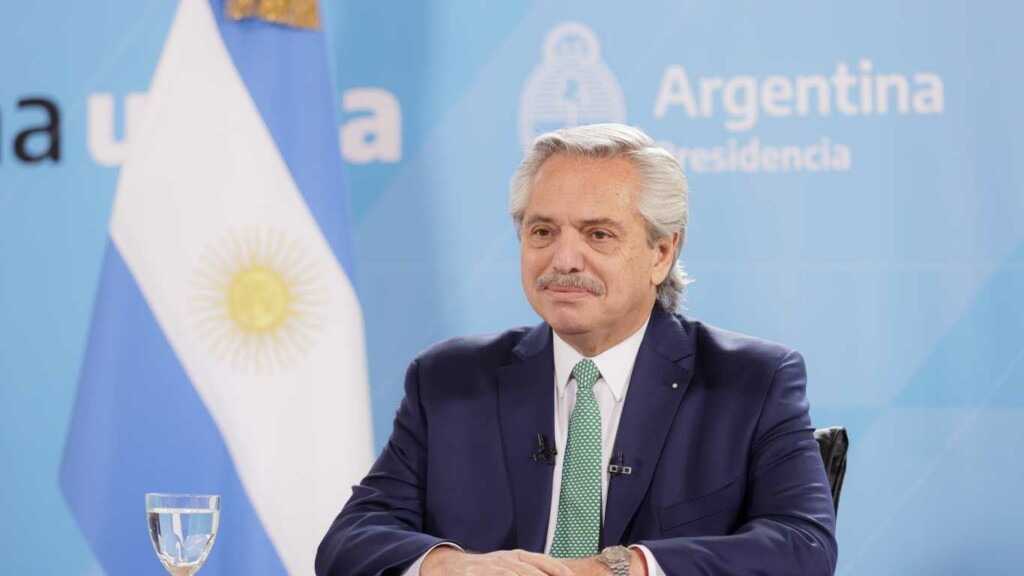 "Este es mi número": ¿por qué Alberto Fernández le dio su teléfono a una mujer? POLÍTICA El Intransigente - Vimarsana News
