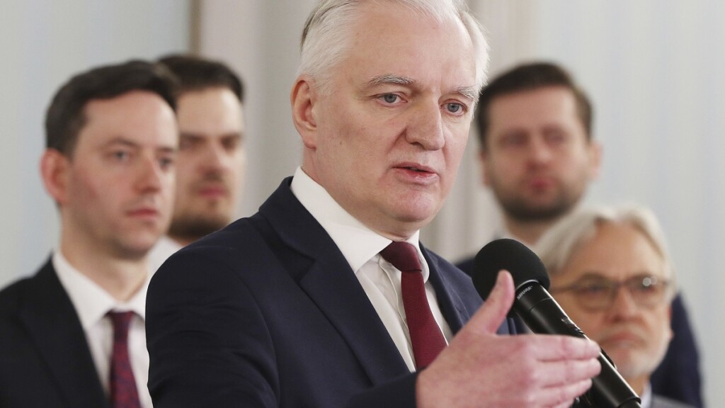 Crisis institucional en Polonia: se rompió la coalición conservadora en el Gobierno - Vimarsana News