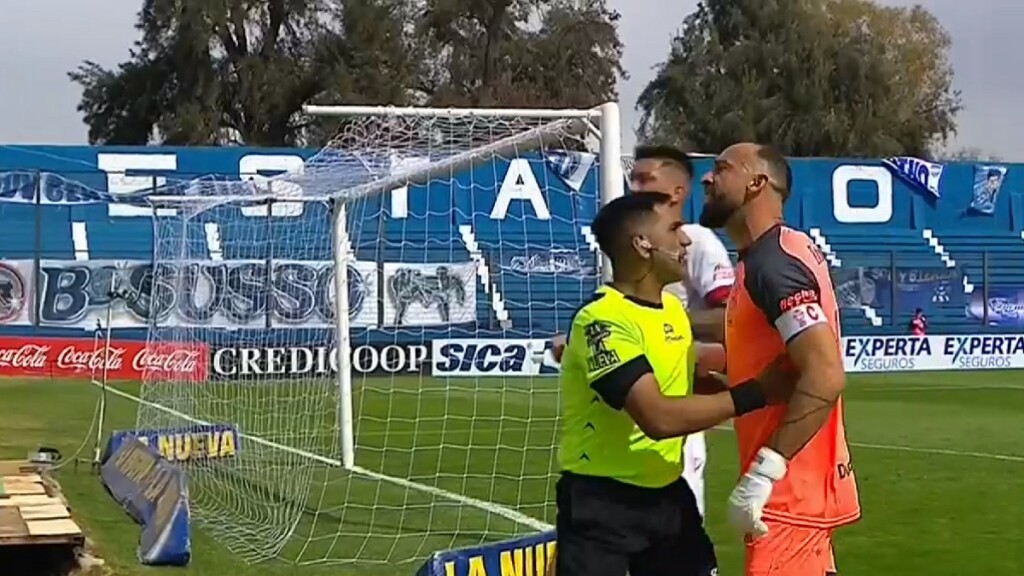Video Marcos Díaz se calentó con un fotógrafo de Godoy Video Marcos Díaz se calentó con un fotógrafo de Godoy