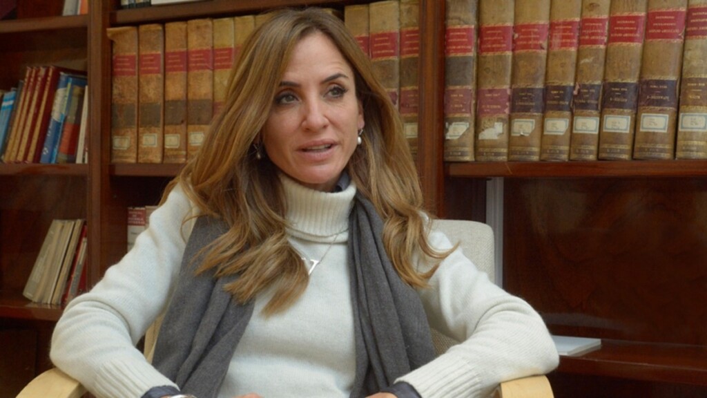 "Bajarle los impuestos al champagne": Victoria Tolosa Paz destrozó a la gestión de Mauricio Macri POLÍTICA El Intransigente - Vimarsana News