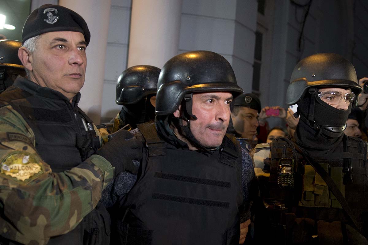 José López