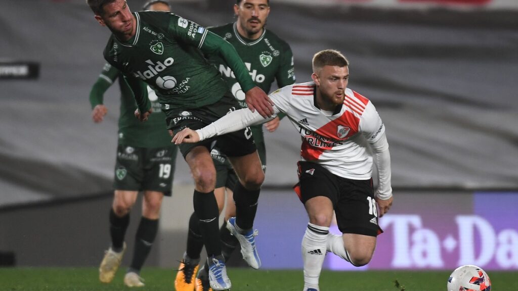 Sarmiento Vs. River: Hora, TV Y Formaciones Por La Liga Profesional De ...