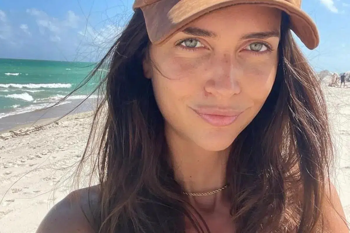 Zaira Nara