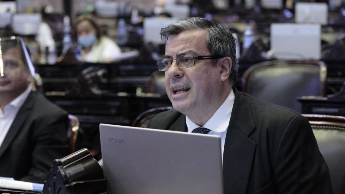 Martínez