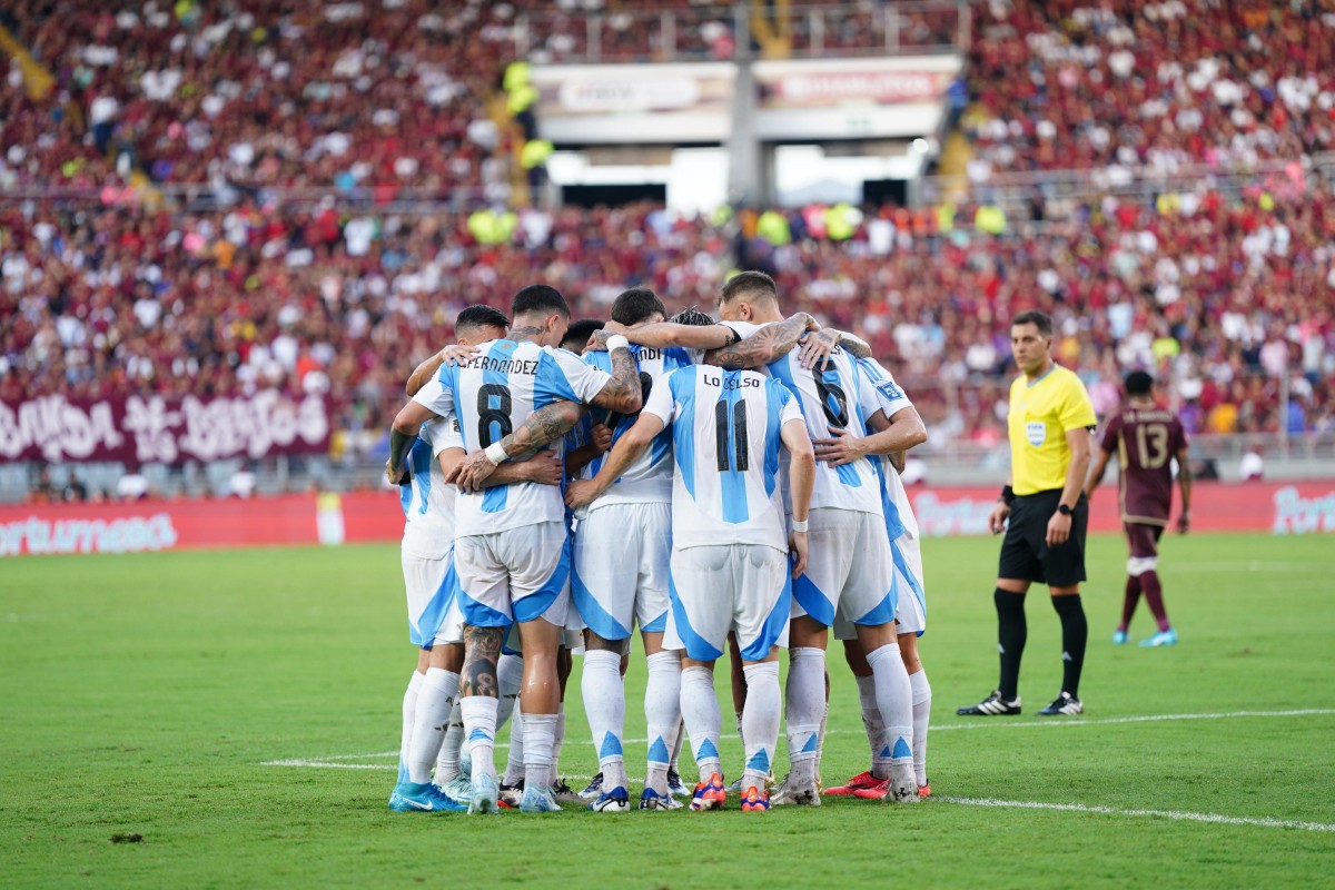 Eliminatorias Sudamericanas el once ideal de las fechas 9 y 10 con dos