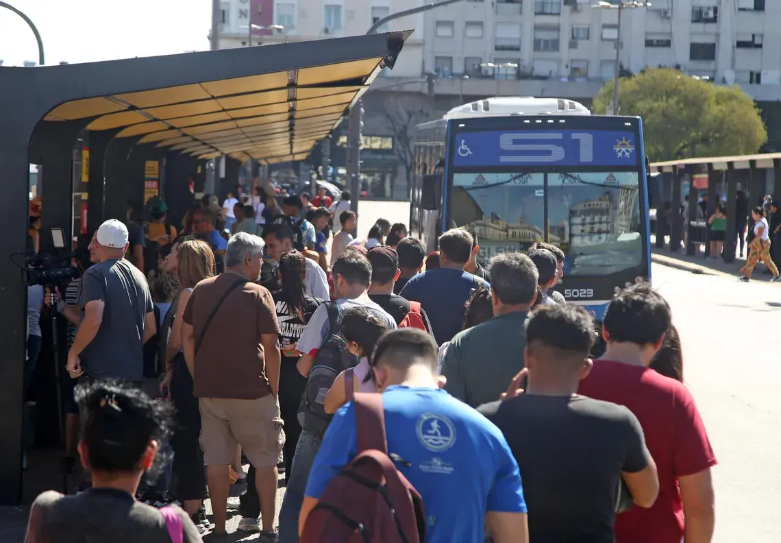 Se levantó paro de colectivos