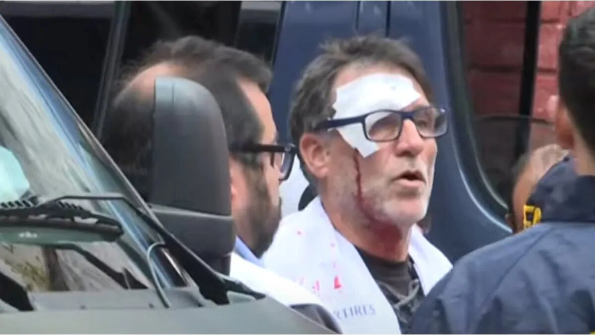 Jubilados, padre herido