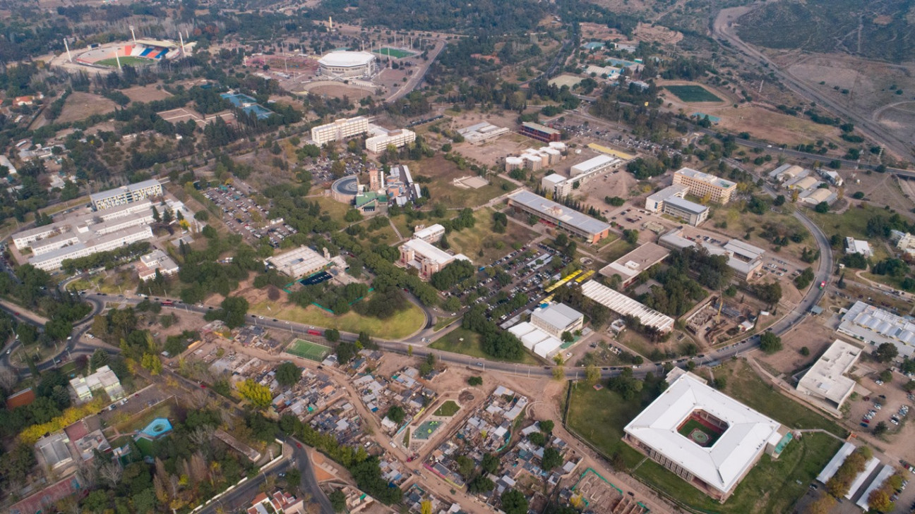 Universidad Nacional