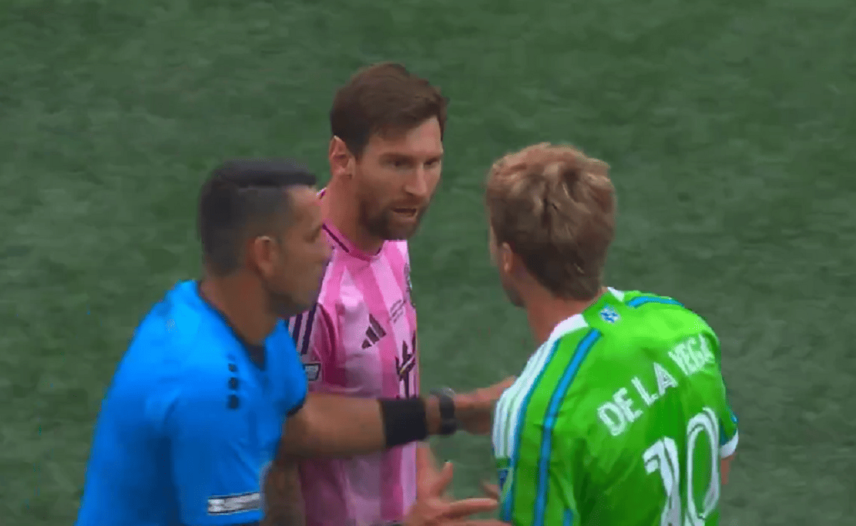 Contra un argentino: el picante cruce de Messi con De La Vega en la Leagues Cup