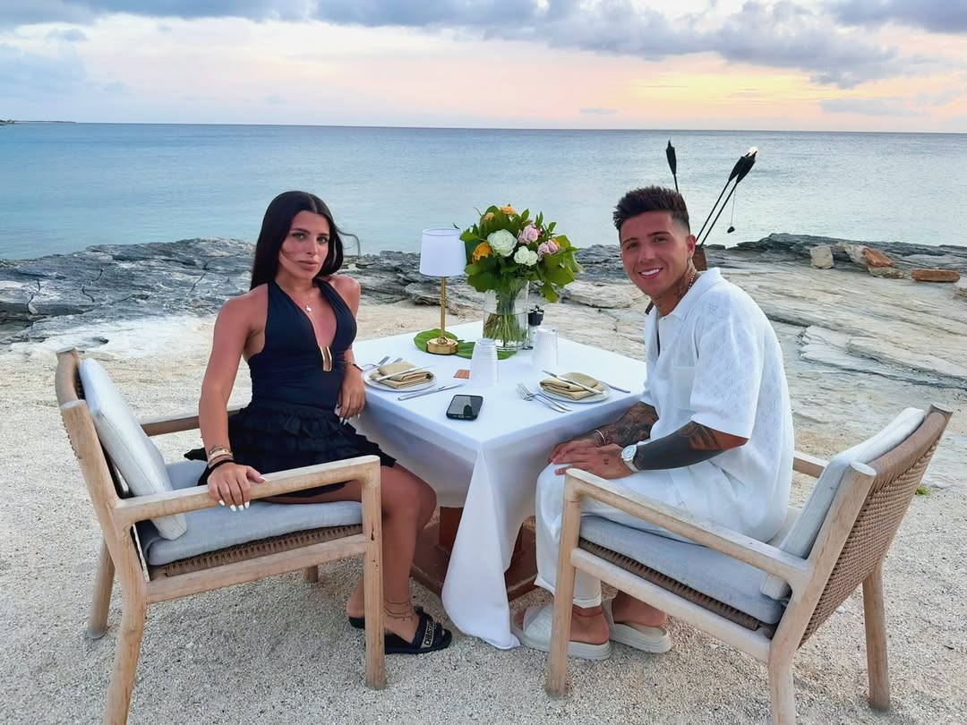 Valentina Cervantes y Enzo Fernández.