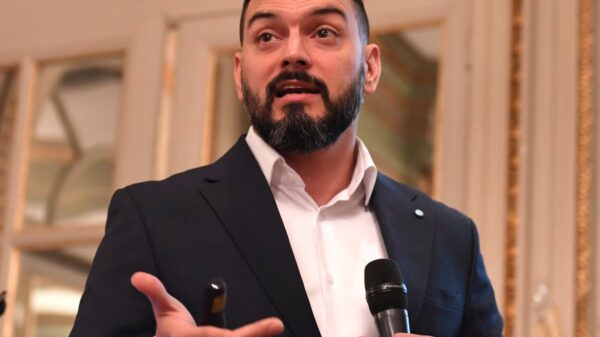 Emanuel Álvarez Agis