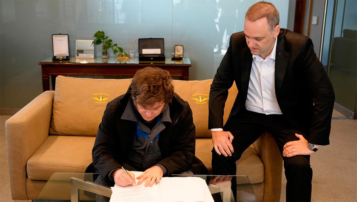 Javier Milei Manuel Adorni