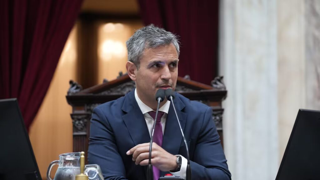 Martín Menem reafirma su liderazgo en Diputados tras la jura de 127 legisladores