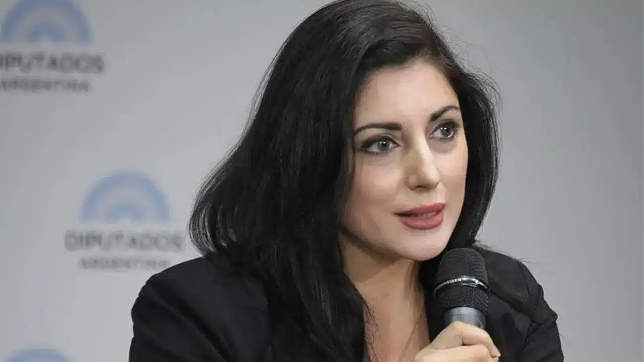 Error en mensaje de Navidad de Jualiana Santillán