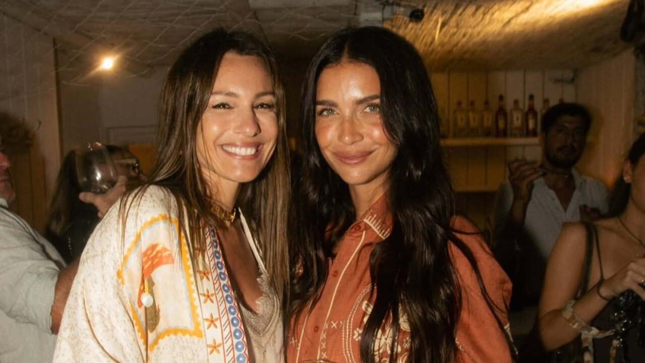 Pampita y Zaira Nara