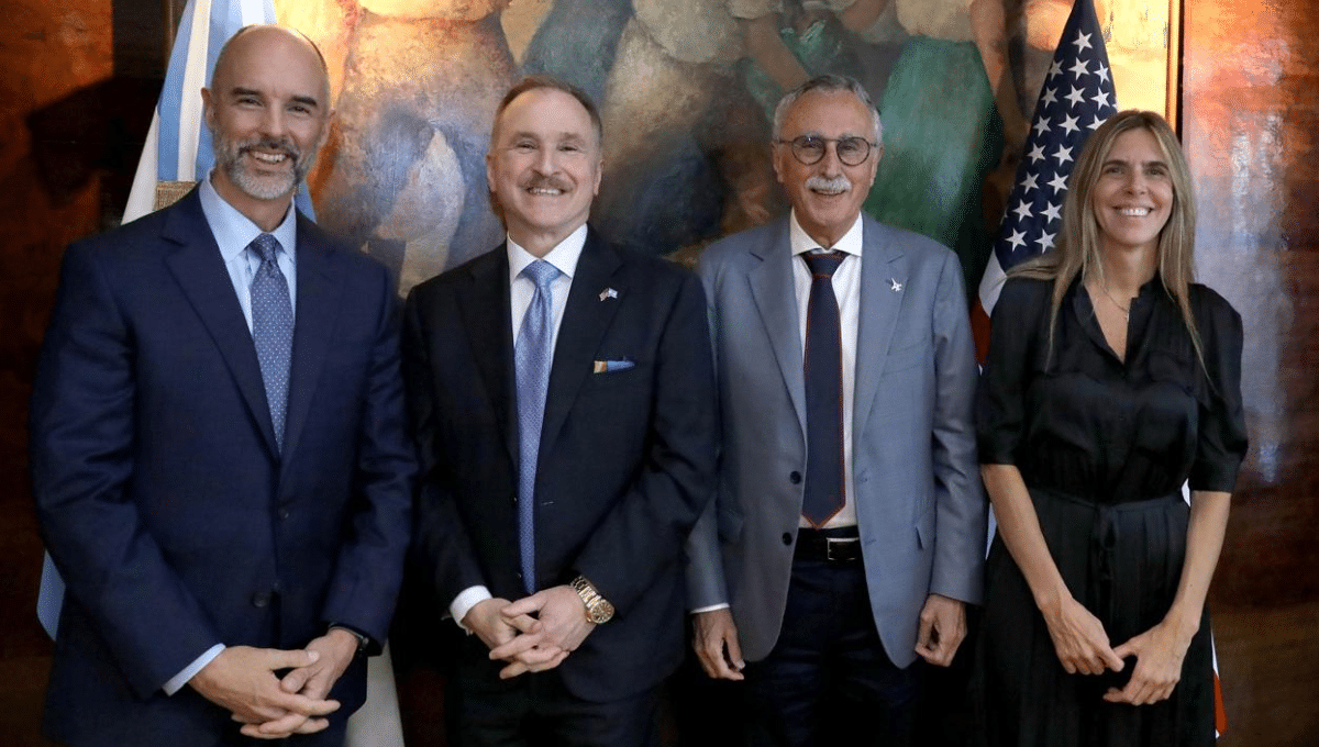 Mario Lugones Pfizer