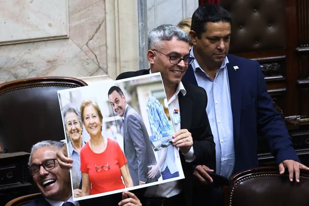 Esteban Paulón Manuel Adorni