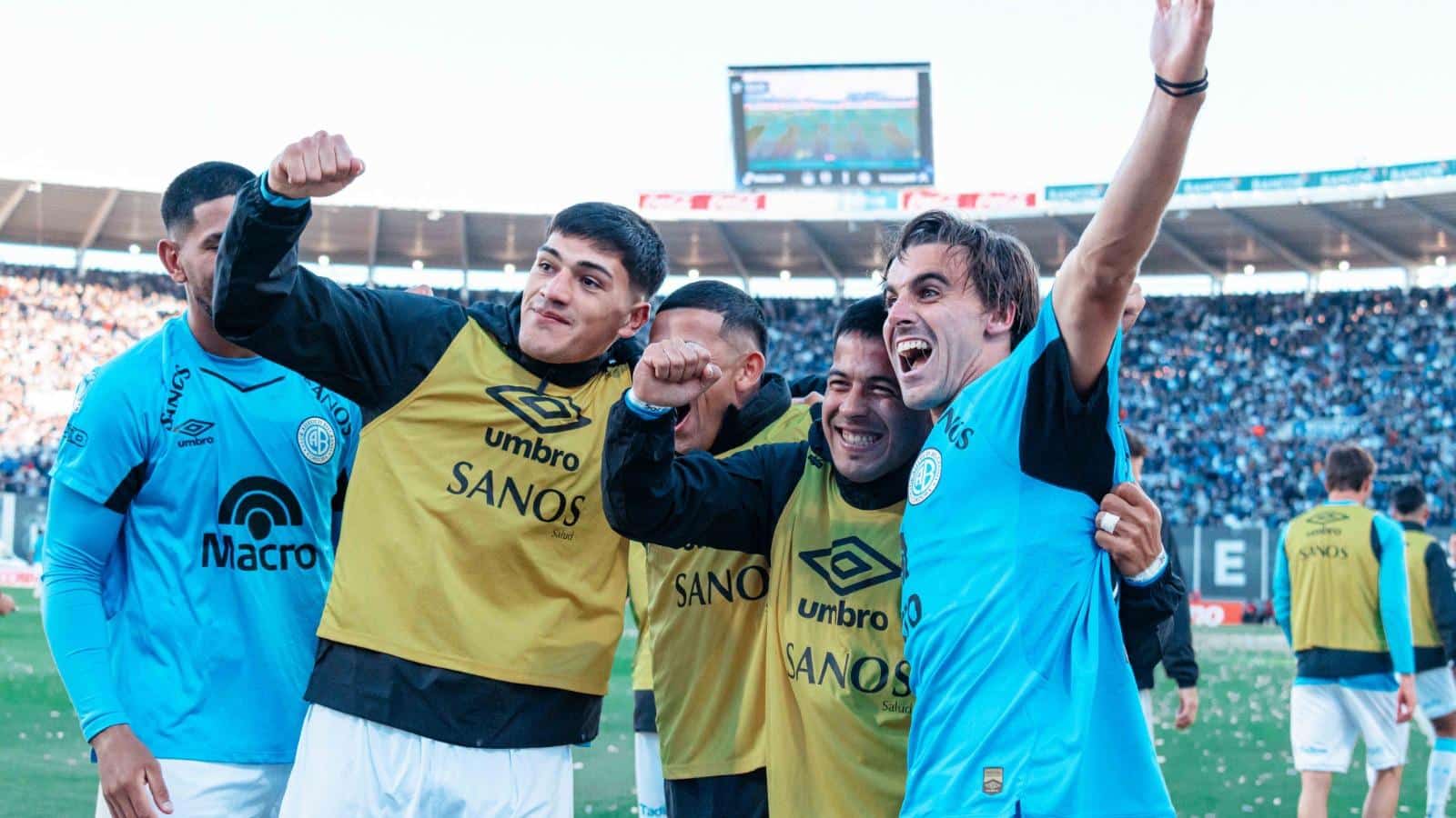 Belgrano celebrando su pase a la final del Torneo Apertura