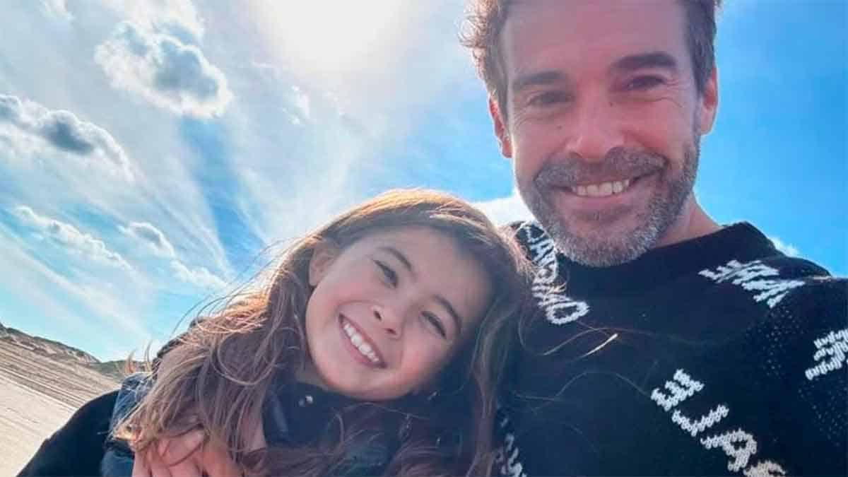 Nicolás Cabré y Rufina