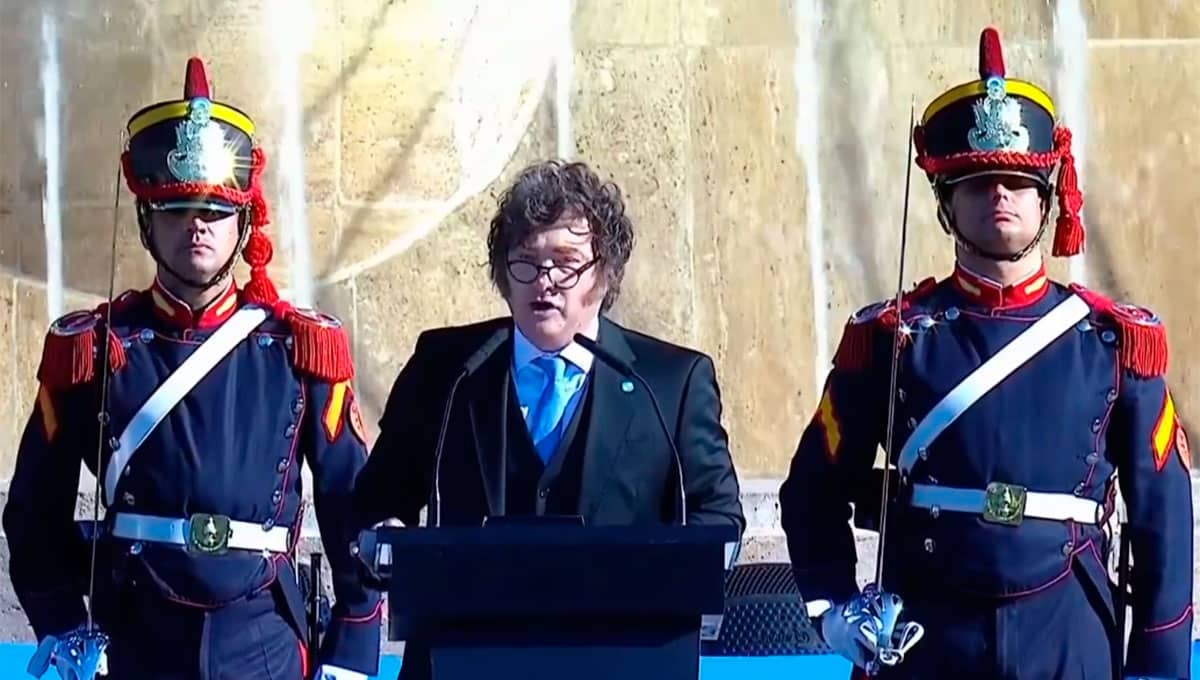Javier Milei Día de la Bandera