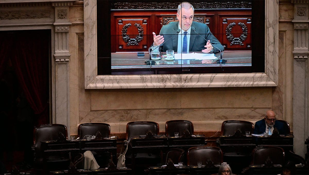Senado Adorni