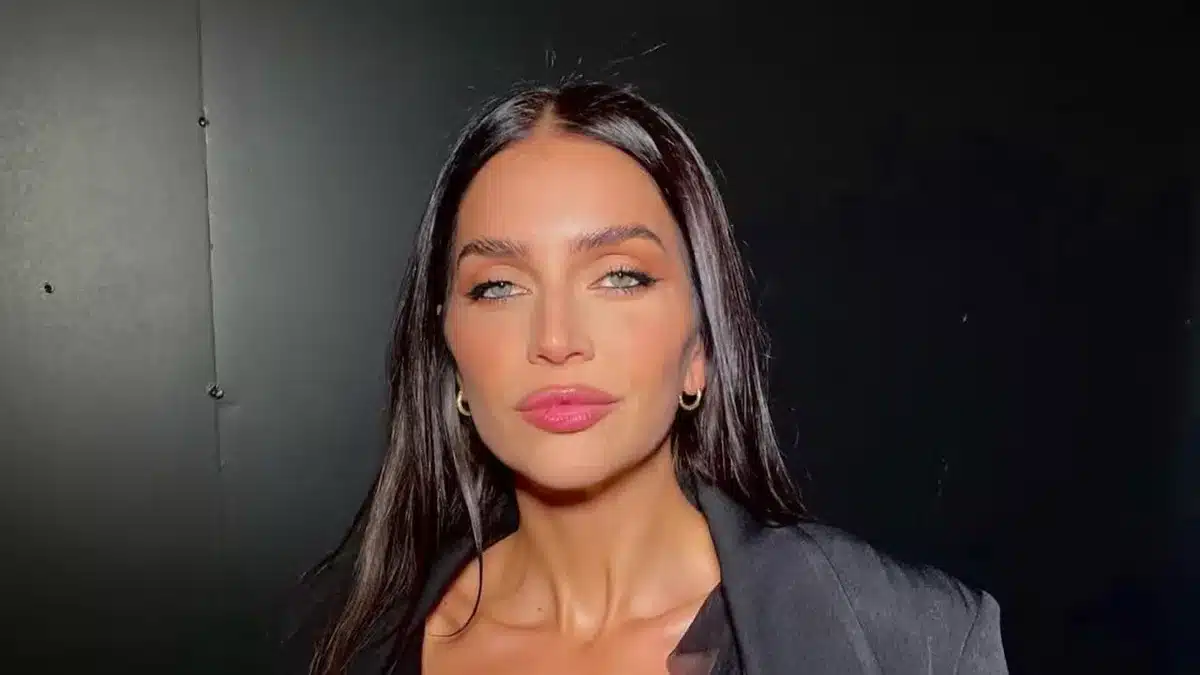 Zaira Nara